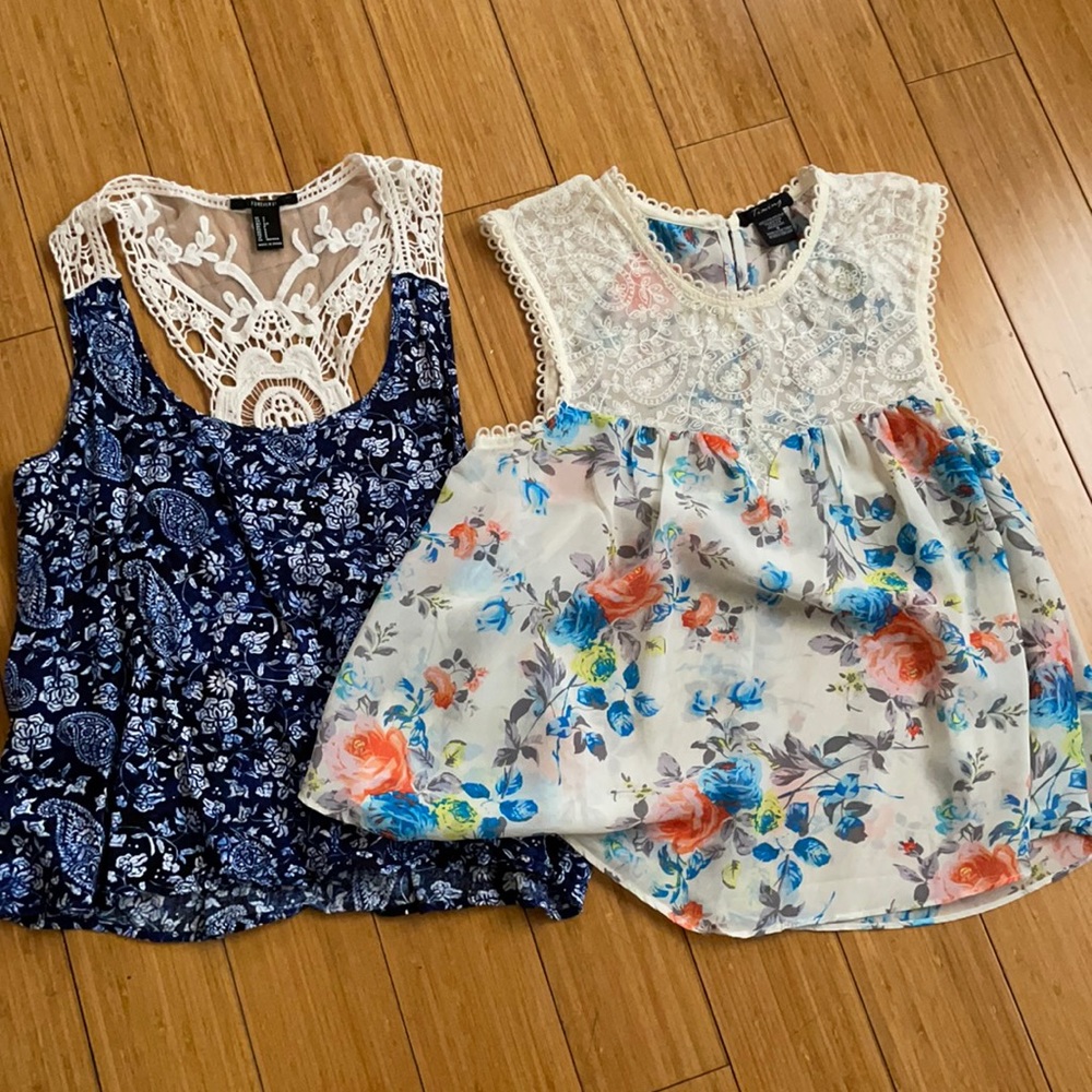 Lace tank top bundle